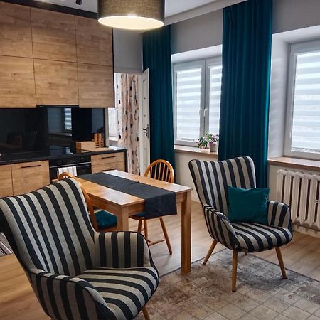 Apartament Dwupokojowy Ostrowiec Świętokrzyski Esterno foto