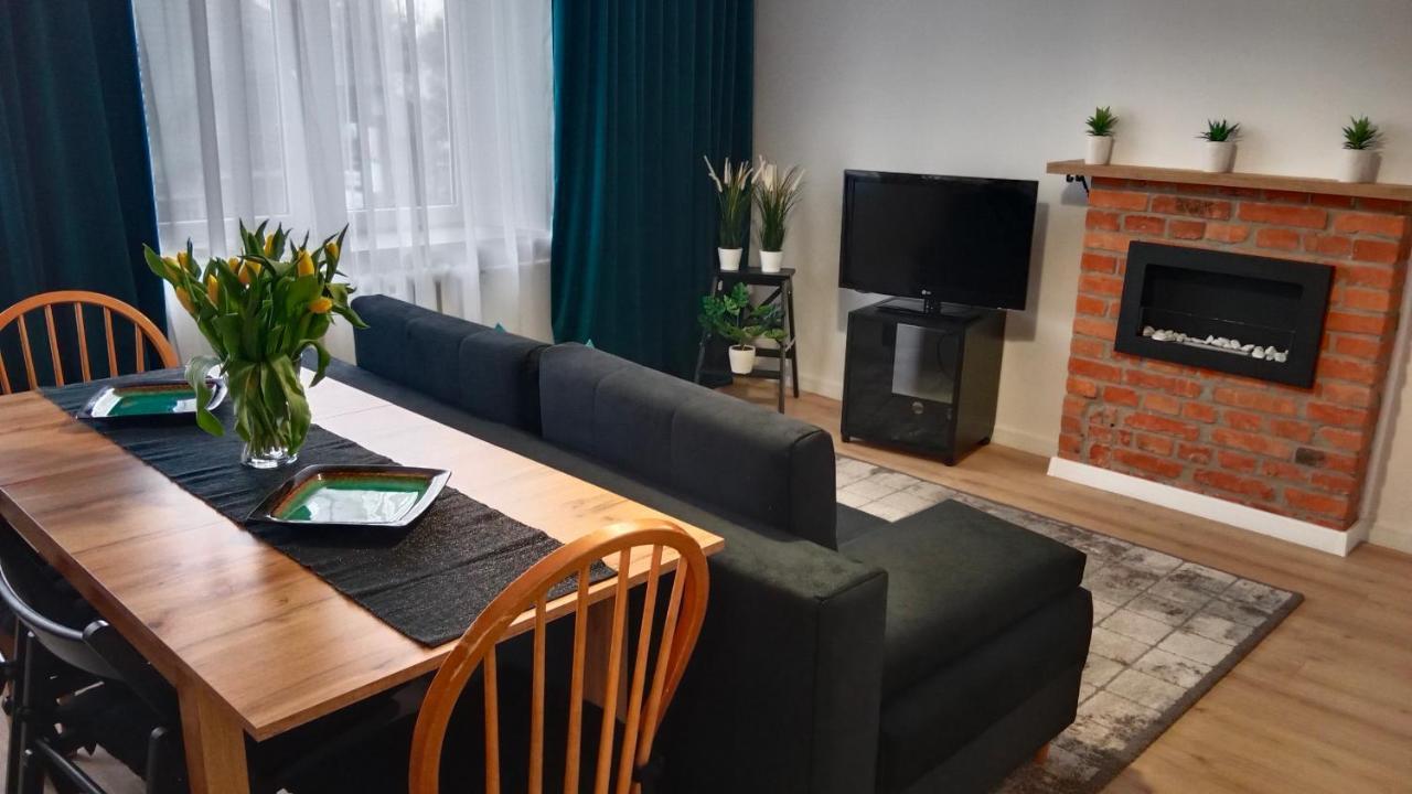Apartament Dwupokojowy Ostrowiec Świętokrzyski Esterno foto