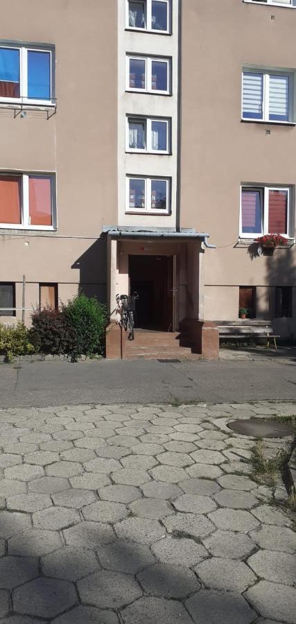 Apartament Dwupokojowy Ostrowiec Świętokrzyski Esterno foto